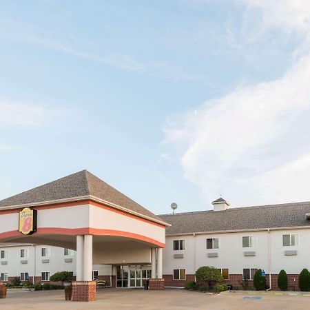Super 8 By Wyndham Salina Hotel Kültér fotó