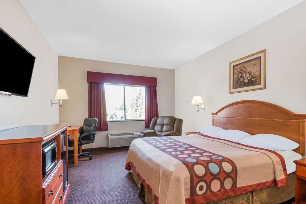 Super 8 By Wyndham Salina Hotel Szoba fotó