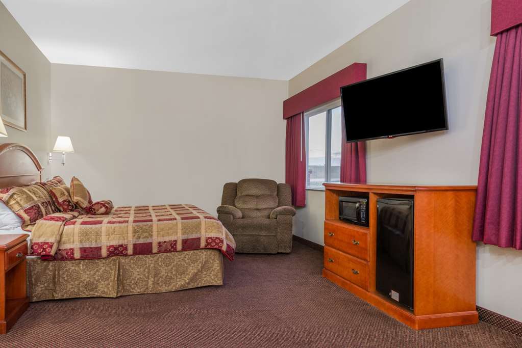 Super 8 By Wyndham Salina Hotel Szoba fotó