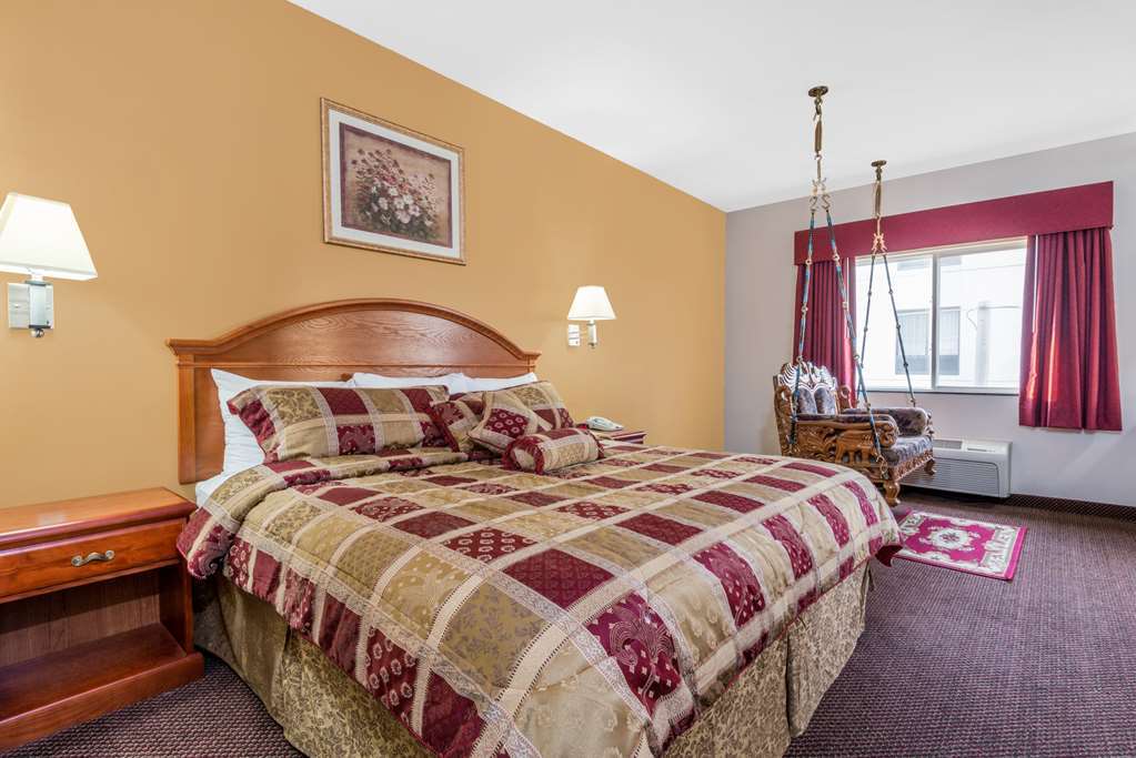 Super 8 By Wyndham Salina Hotel Szoba fotó